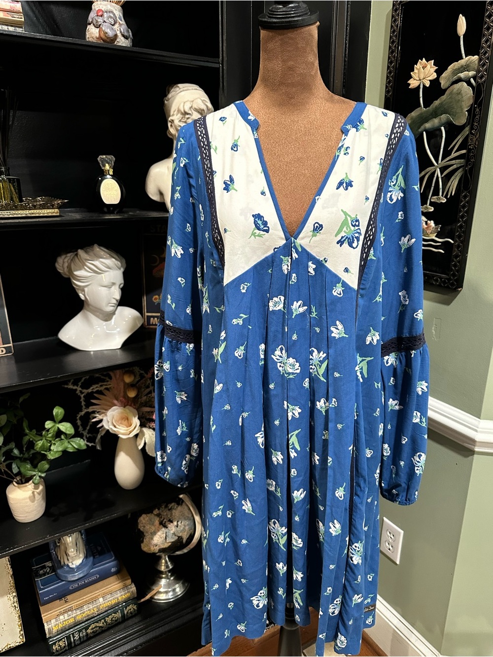Matilda Jane “Day Tripping” Blue Floral Dress – Size Medium